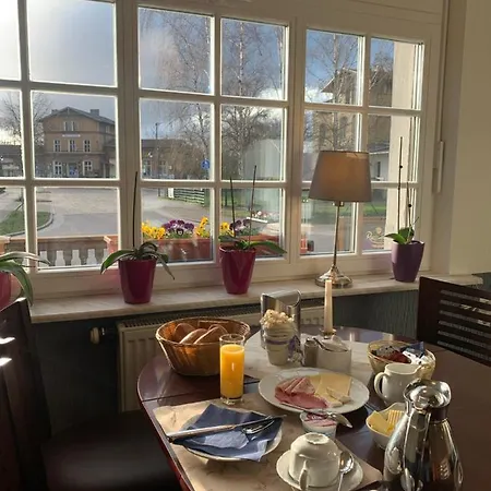 Hotel-restaurant-eiscafe Stadtmitte *